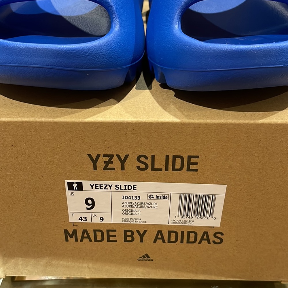 Yeezy slides - Picture 6 of 6